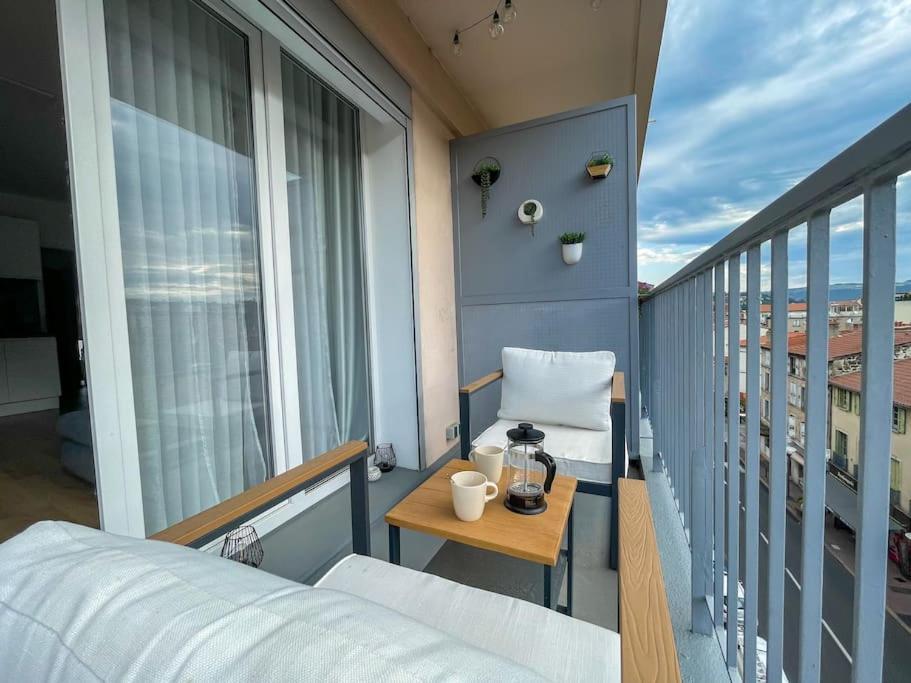 Le Lagon Bleu - Appt Wifi Parking Balcon Le Puy-en-Velay Extérieur photo